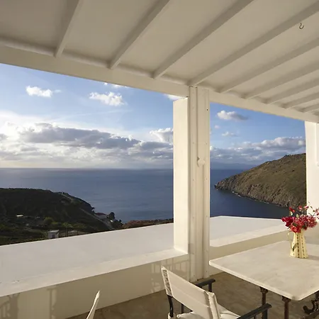 Villa Nena's Art House *