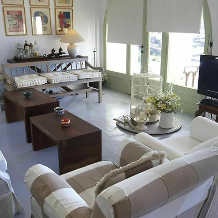 Villa Nena's Art House *